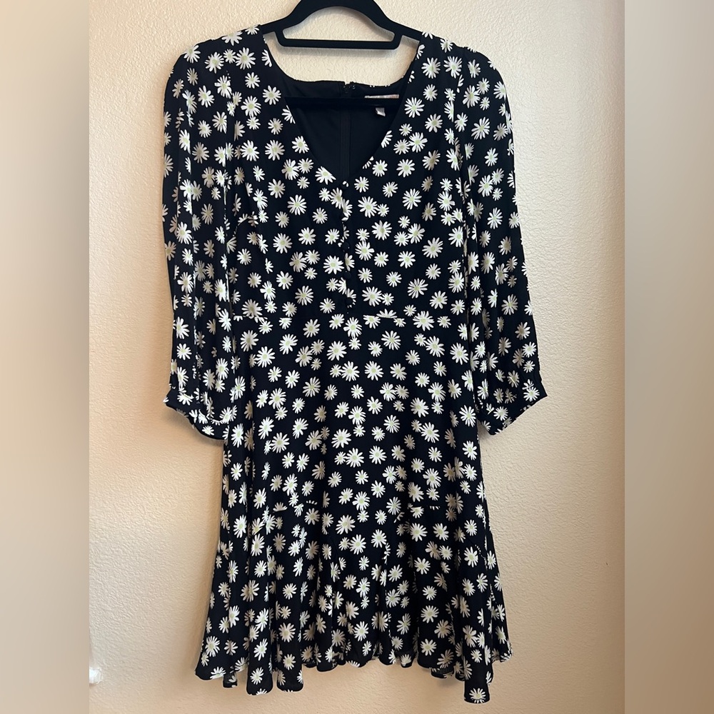 🌻🖤GIANNI DAISY FLORAL BLACK A-LINE DRESS🖤🌻